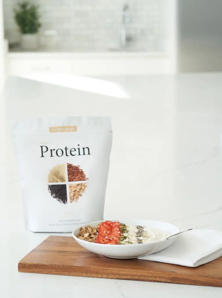 PROTEIN YOGURT PARFAIT-doterra-recipe